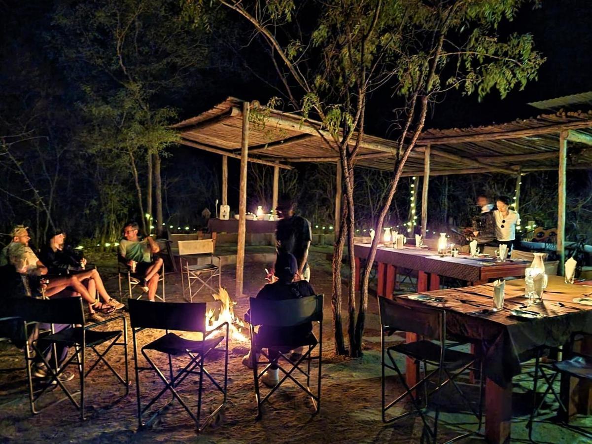 Отель The Wild Olive Tree Camp Welverdiend  Экстерьер фото